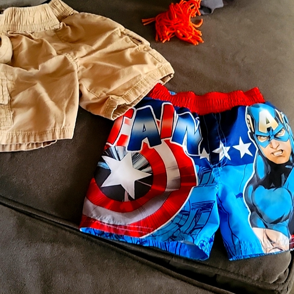 Boys shorts 18-24